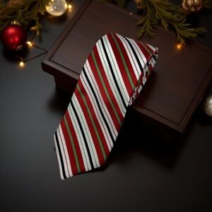 Hallmark Holiday Traditions Red Green Shimmer Candy Striped Tie 3.5" x 57.75"‎